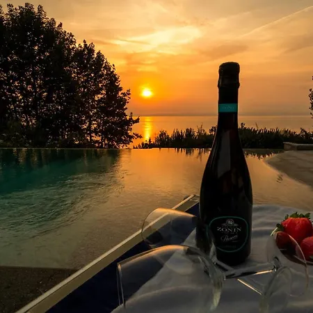 Infinity - Regarda Travel فيلة