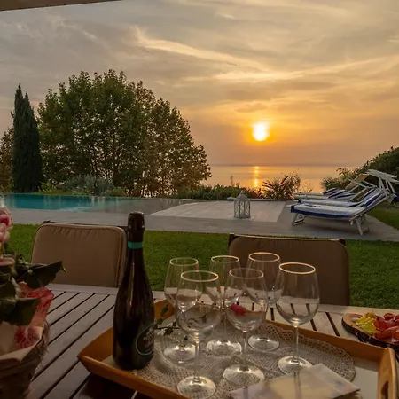 Villa Infinity - Regarda Travel Bardolino